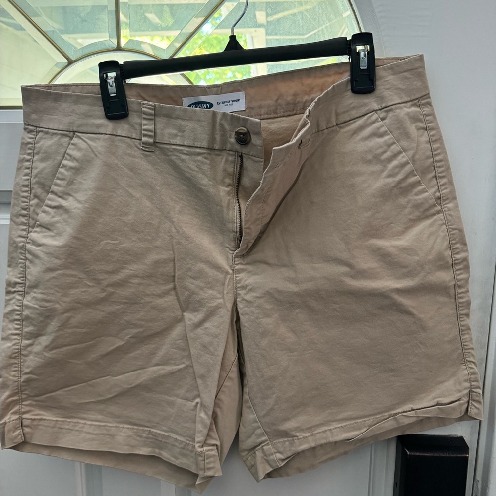 Old navy size 14, 7 inch